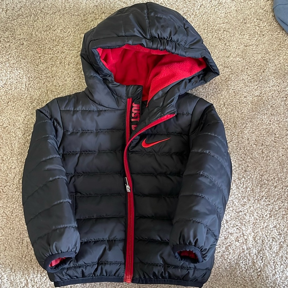 Nike kids puffer jacket